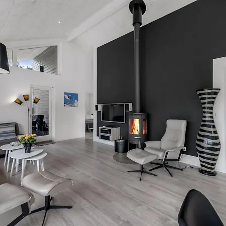 Jonka - 2km From The Sea By Interhome
